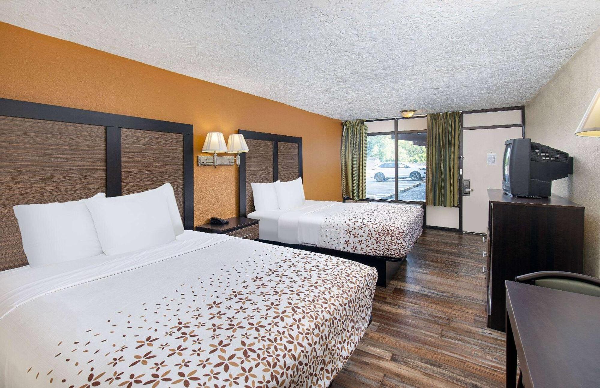 Americana Inn A Travelodge By Wyndham Pigeon Forge Exteriér fotografie