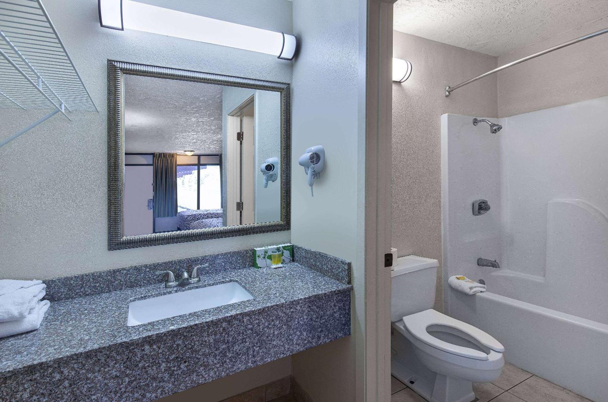 Americana Inn A Travelodge By Wyndham Pigeon Forge Exteriér fotografie